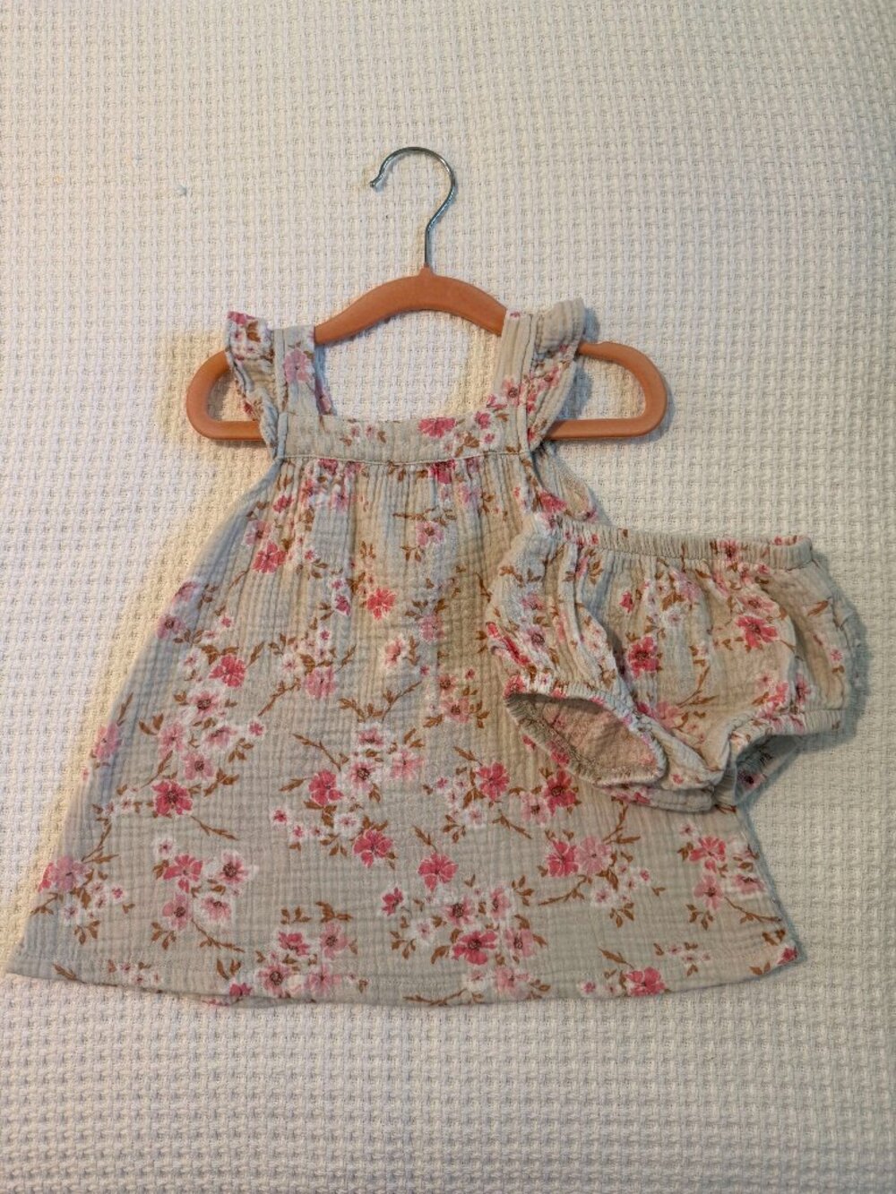 Angel Dear baby girl matched set w/ dress